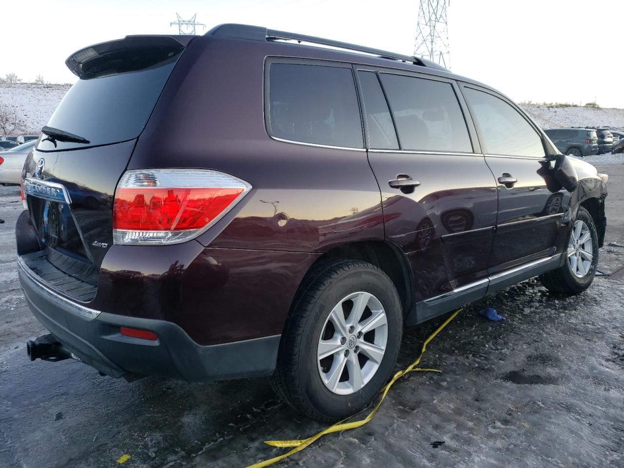 2011 Toyota Highlander VIN 5TDBK3EH1BS046021 Copart auction photo, front end / side damage thumbnail 3