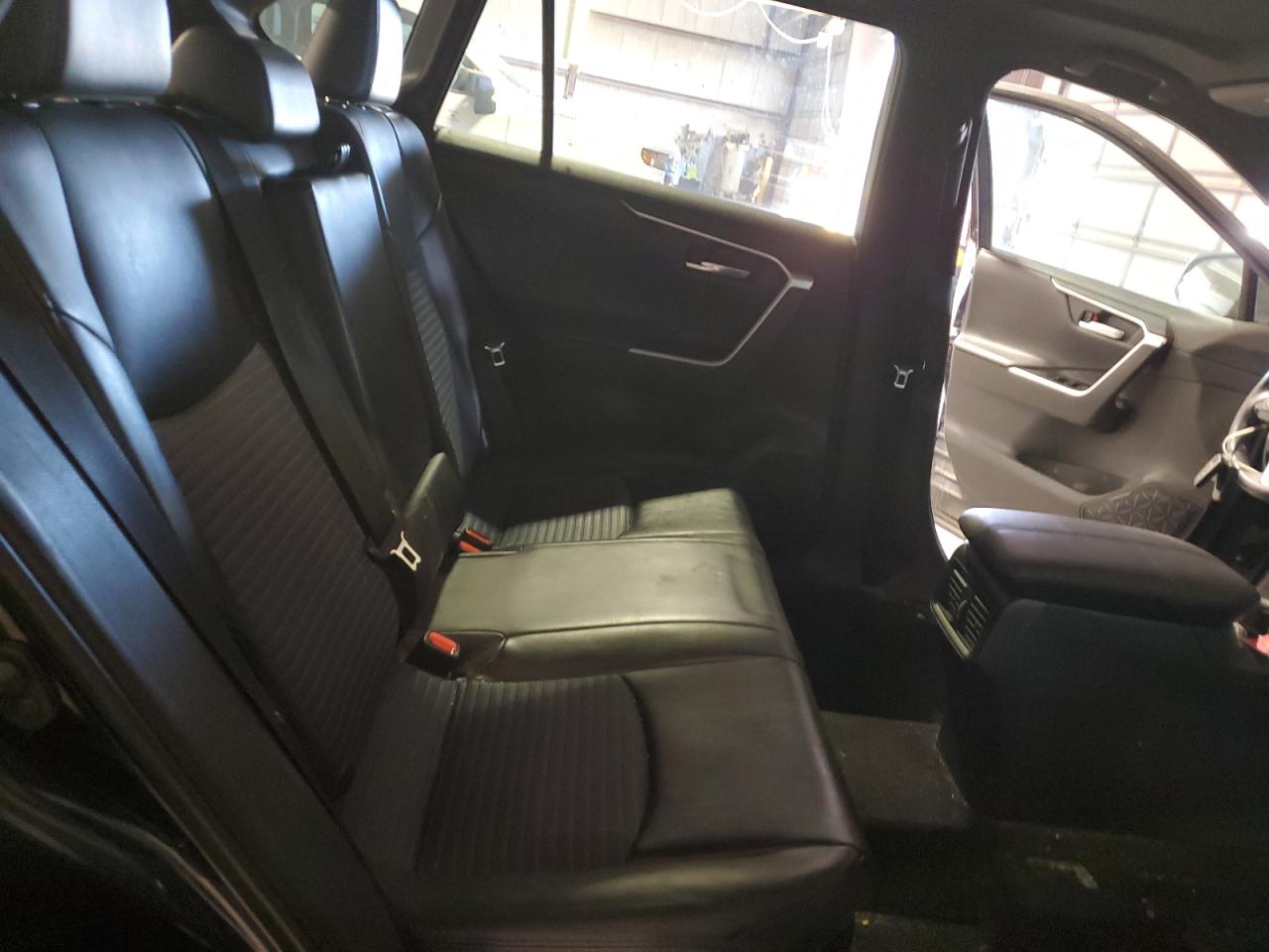 2020 Toyota RAV 4 VIN 4T3EWRFV2LU007513 Copart auction photo, front end / minor dent/scratches damage thumbnail 11