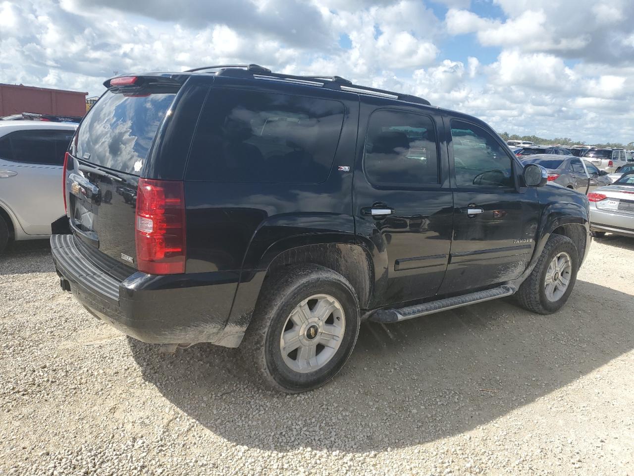 2008 Chevrolet Tahoe VIN 1GNFK13078R119507 Copart auction photo, water/flood damage thumbnail 3