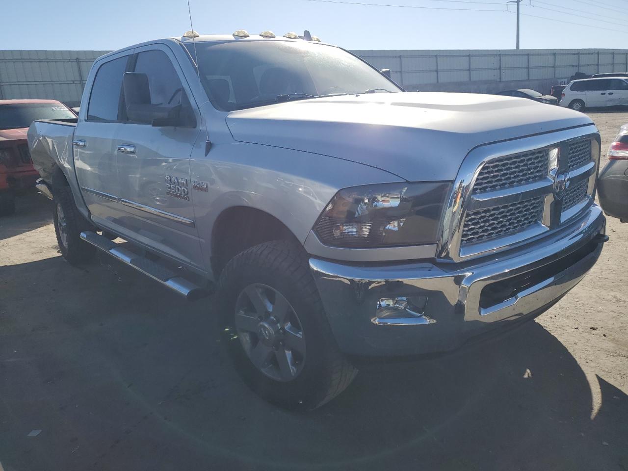 2015 RAM 2500 VIN 3C6UR5DJ4FG501301 Copart auction photo, rear end damage thumbnail 4