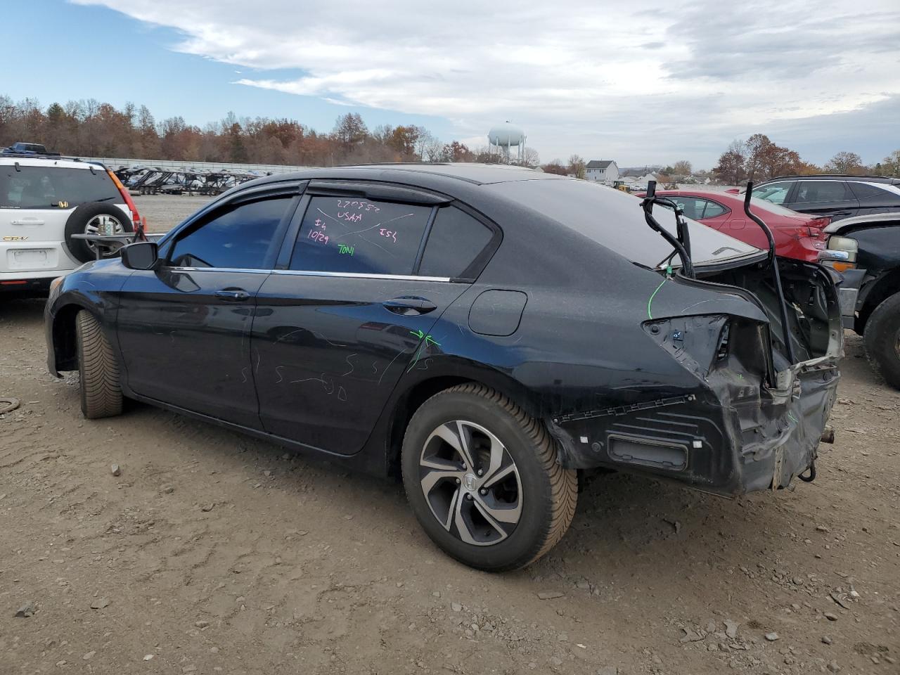 2017 Honda Accord VIN 1HGCR2F33HA266927 Copart auction photo, rear end damage thumbnail 2