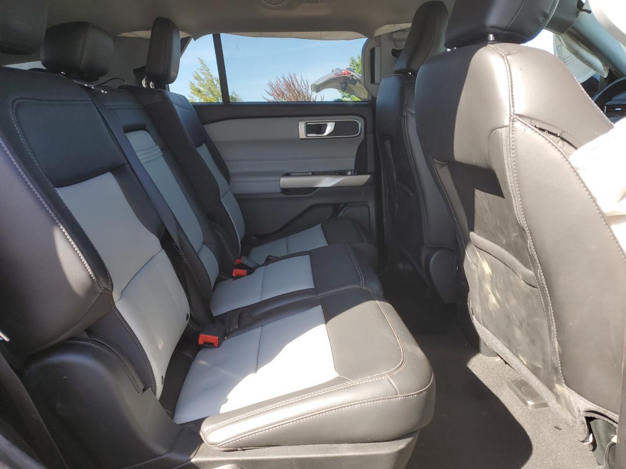 2022 Ford Explorer VIN 1FMSK8DH9NGA66767 Copart auction photo, all over damage thumbnail 11