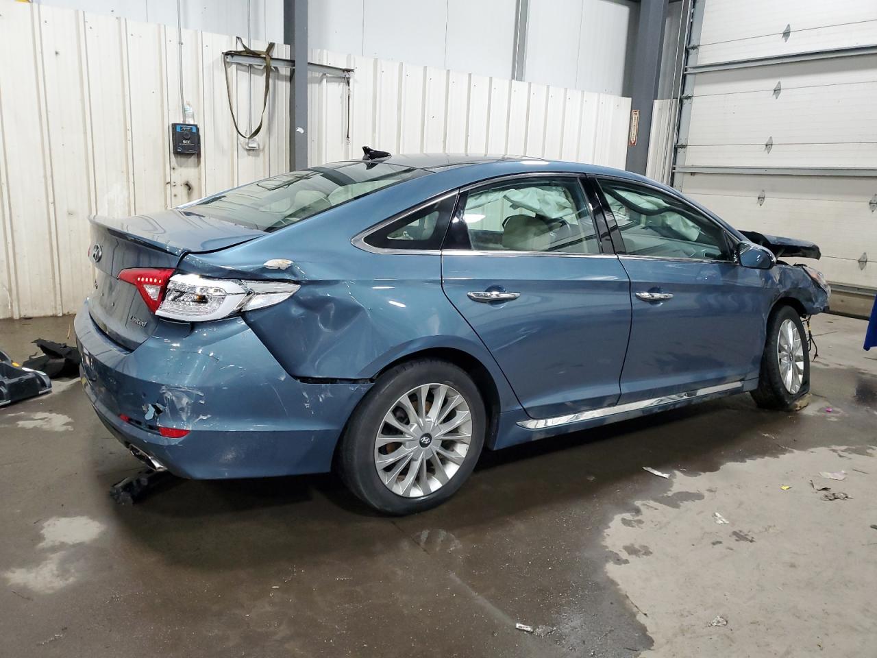 2015 Hyundai Sonata VIN 5NPE34AF0FH160978 Copart auction photo, front end / rear end damage thumbnail 3
