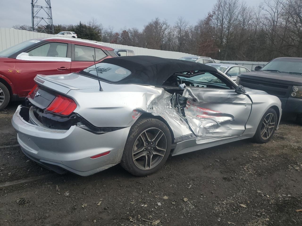 2019 Ford Mustang VIN 1FATP8UH1K5138875 Copart auction photo, side / rear end damage thumbnail 3