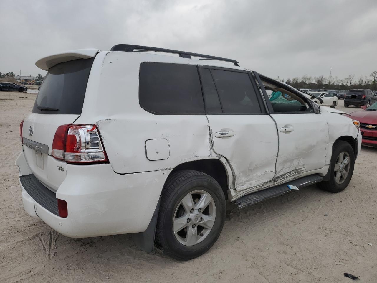 2011 Toyota Land Cruiser VIN JTMHY7AJ6B5011912 Copart auction photo, rollover / minor dent/scratches damage thumbnail 3