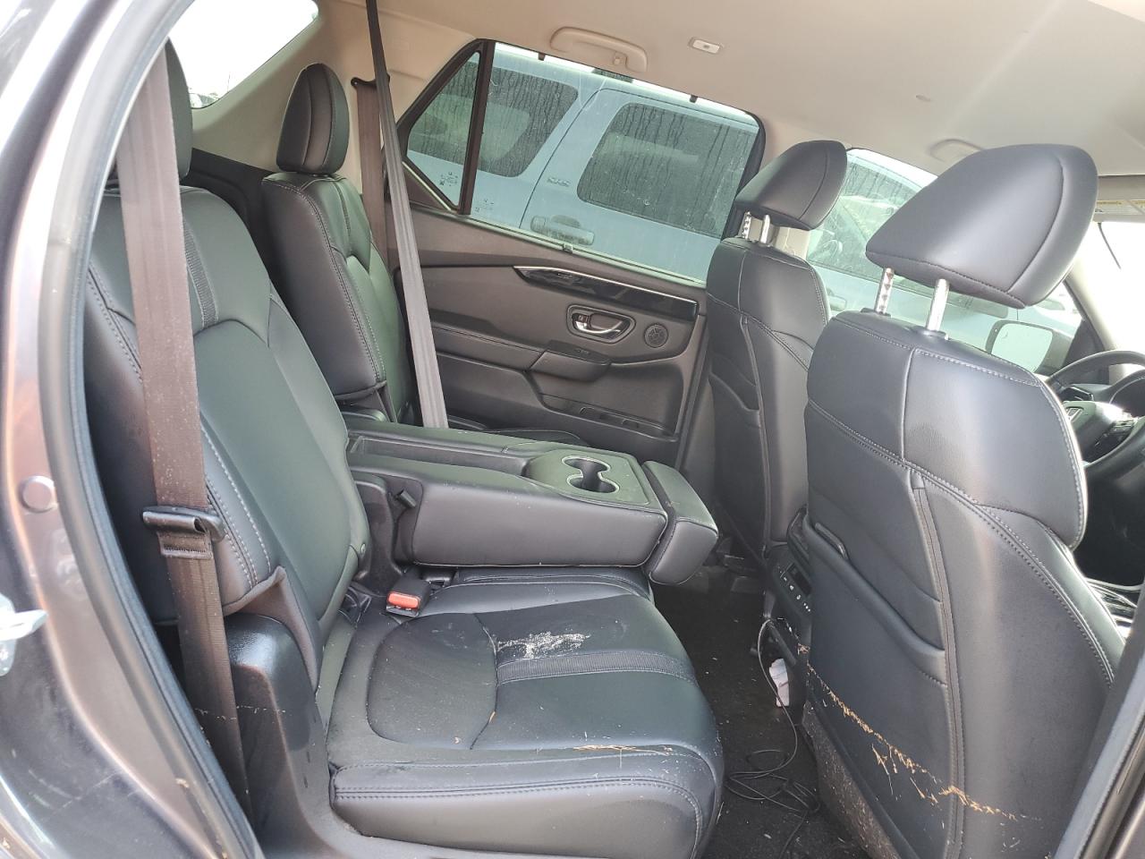 2024 Honda Pilot VIN 5FNYG2H41RB005658 Copart auction photo, water/flood damage thumbnail 11