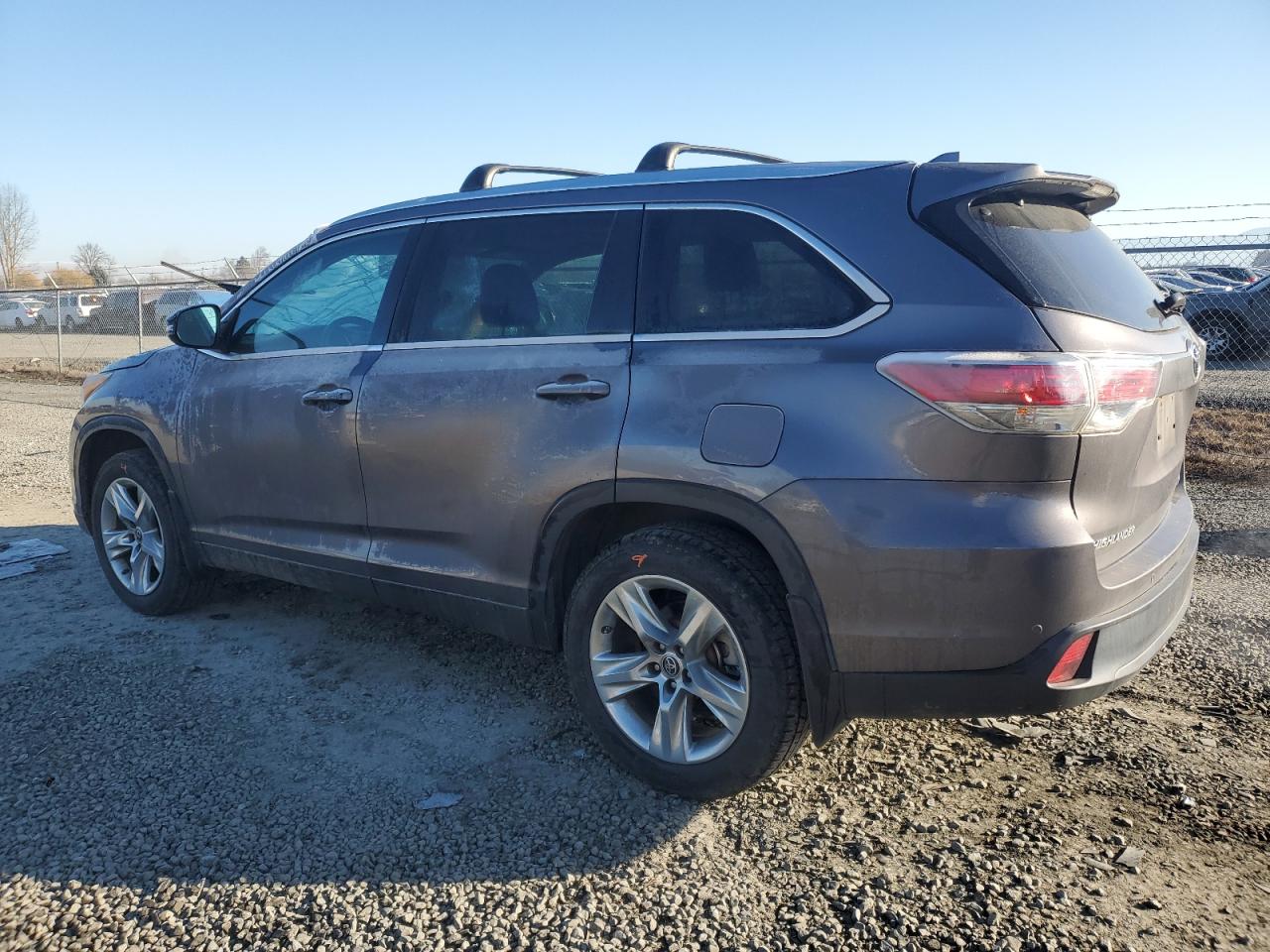 2016 Toyota Highlander VIN 5TDDKRFH7GS261775 Copart auction photo, top/roof damage thumbnail 2