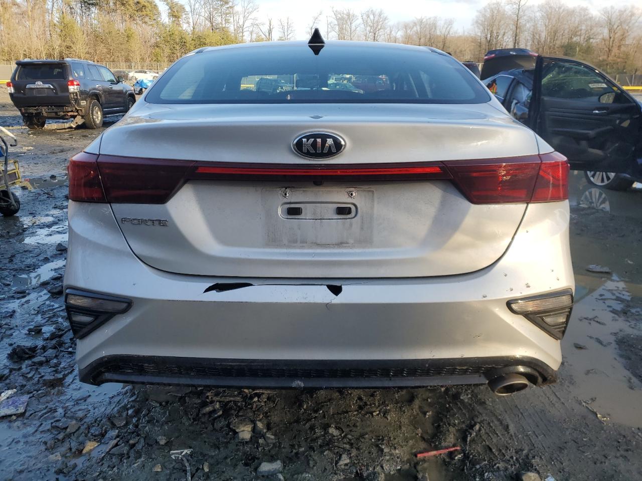 2021 KIA Forte VIN 3KPF24AD0ME267911 Copart auction photo, front end / undercarriage damage thumbnail 6