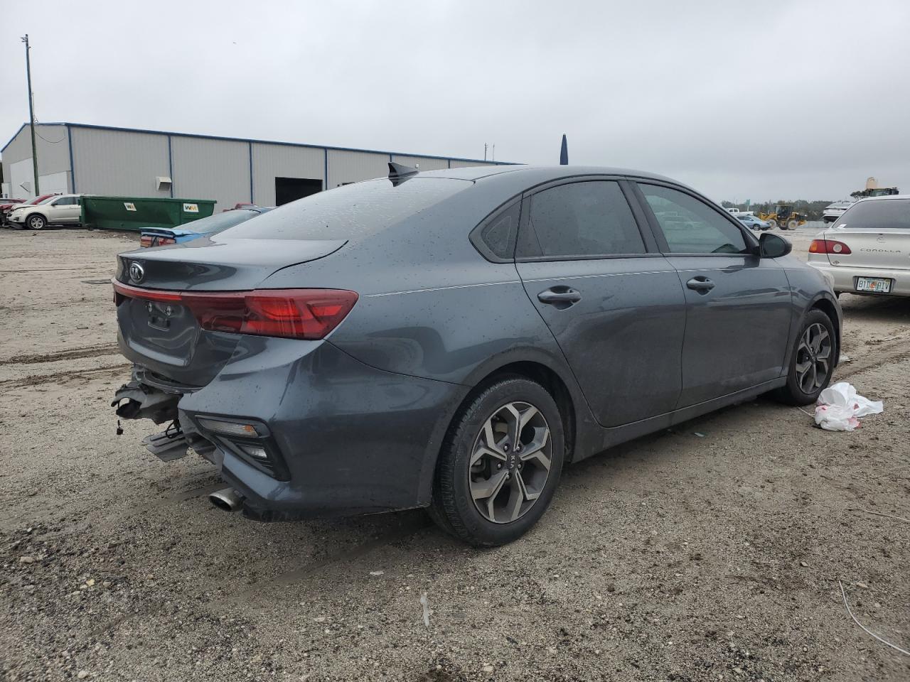 2020 KIA Forte VIN 3KPF24AD3LE167669 Copart auction photo, rear end damage thumbnail 3