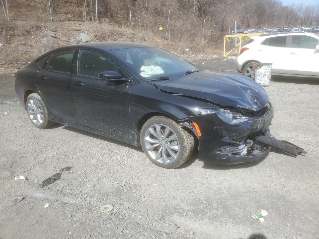 2016 Chrysler 200 VIN 1C3CCCDG8GN118375 Copart auction photo, front end / minor dent/scratches damage thumbnail 4