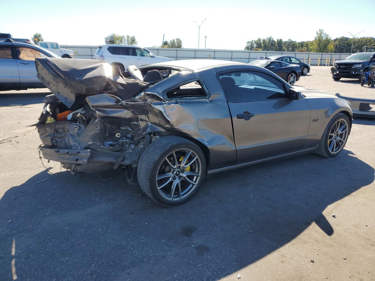 2014 Ford Mustang VIN 1ZVBP8CF5E5203217 Copart auction photo, all over damage thumbnail 3