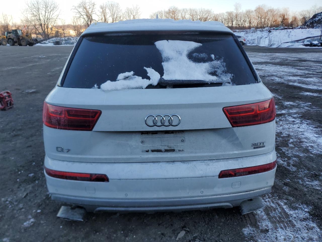 2017 Audi Q7 VIN WA1LAAF76HD018067 Copart auction photo, stripped / missing/altered vin damage thumbnail 6