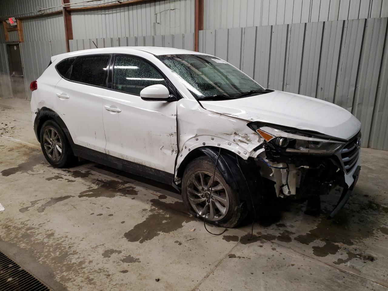 2018 Hyundai Tucson VIN KM8J2CA40JU660207 Copart auction photo, front end / side damage thumbnail 4
