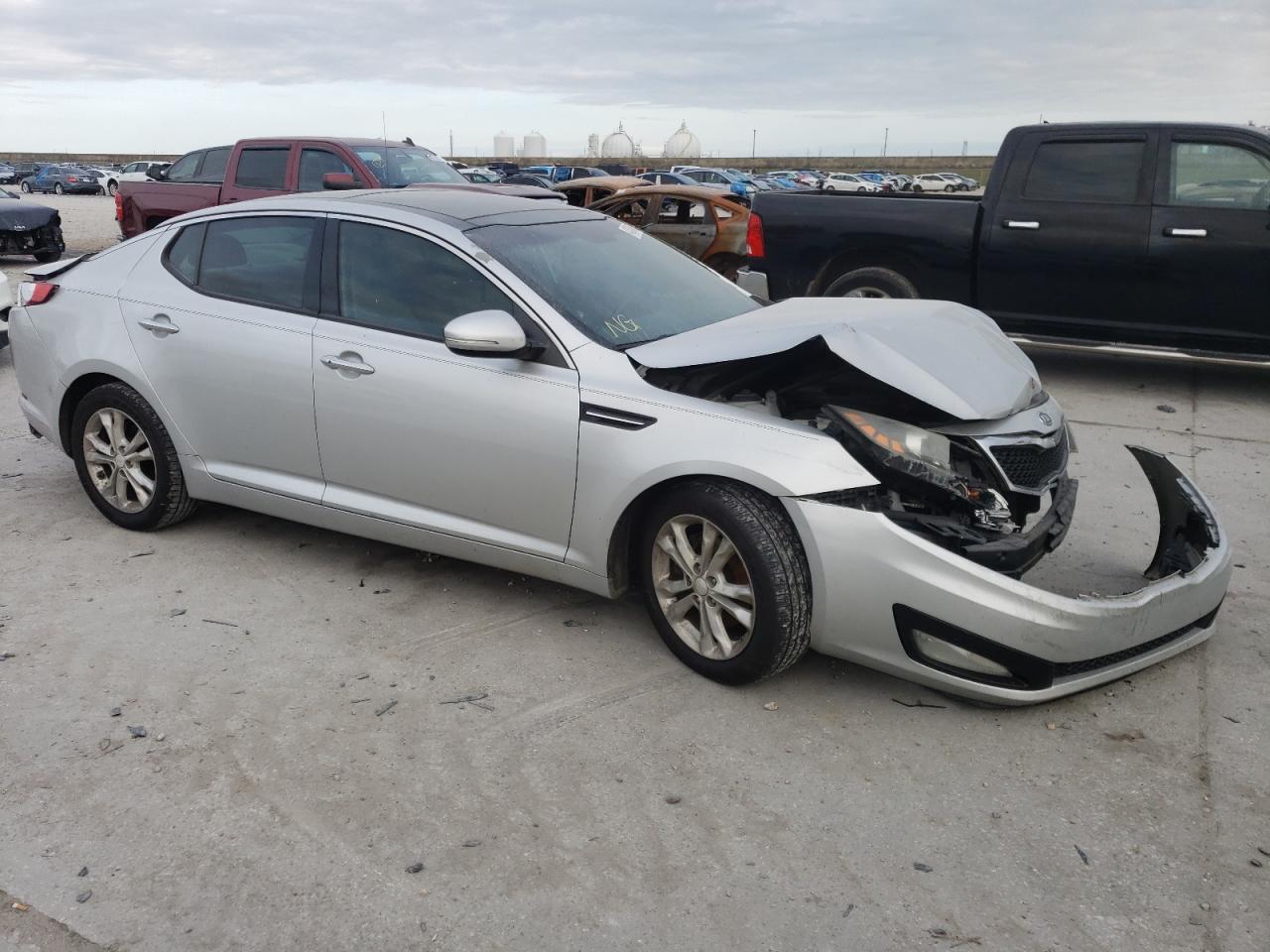 2012 KIA Optima VIN 5XXGN4A73CG044161 Copart auction photo, front end damage thumbnail 4