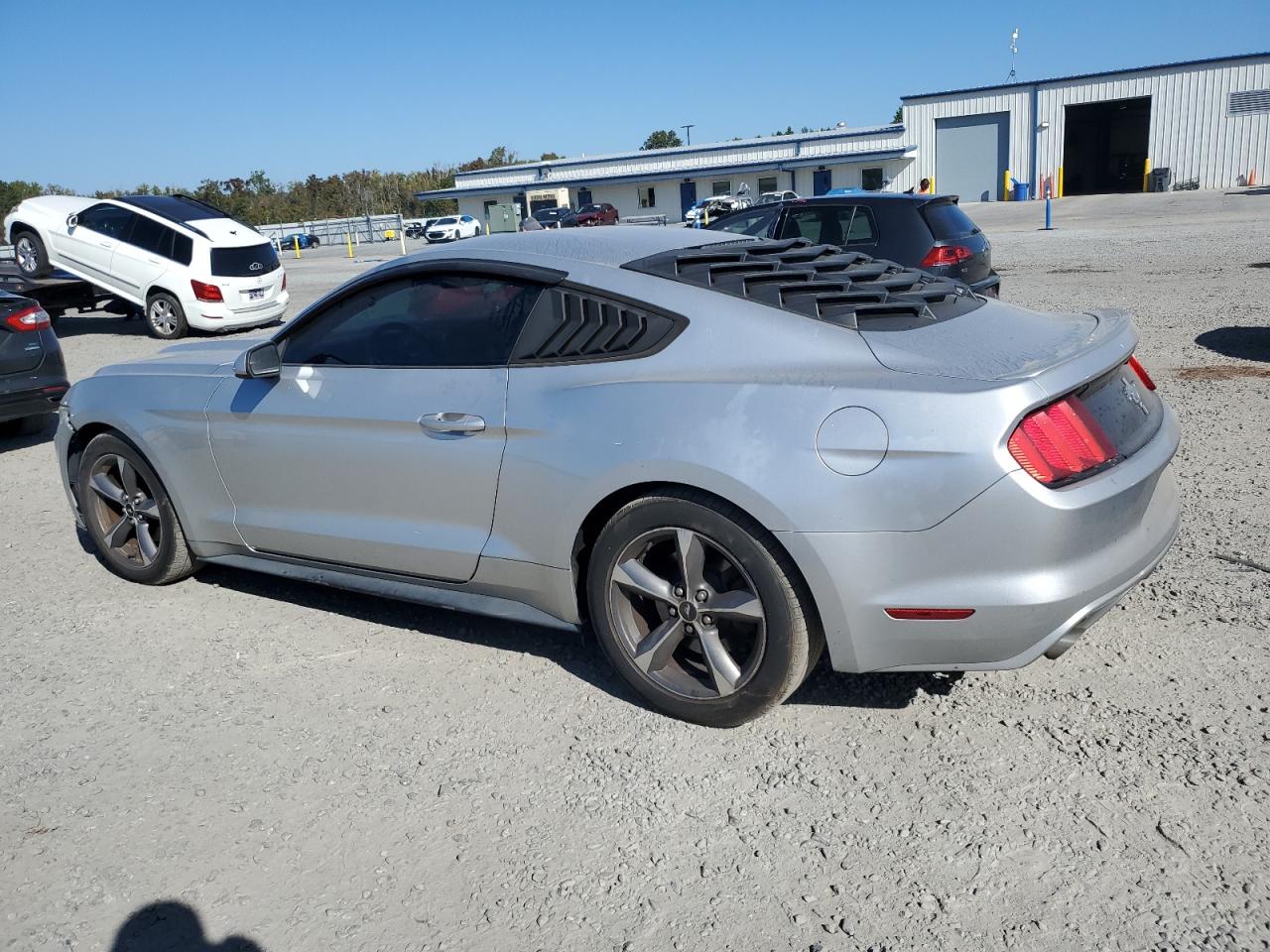 2015 Ford Mustang VIN 1FA6P8AMXF5333491 Copart auction photo, front end damage thumbnail 2