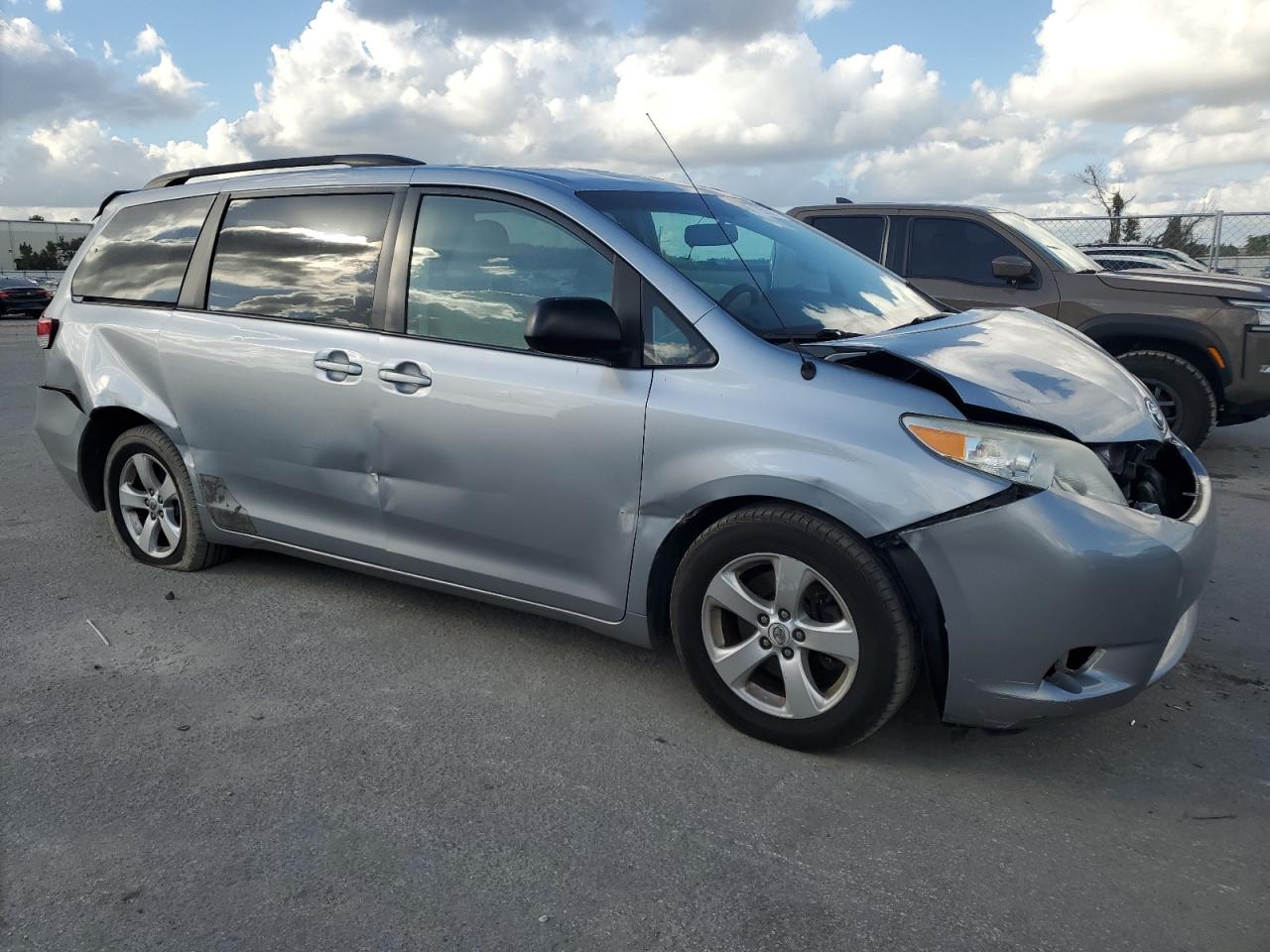 2012 Toyota Sienna VIN 5TDKK3DC5CS194888 Copart auction photo, all over damage thumbnail 4