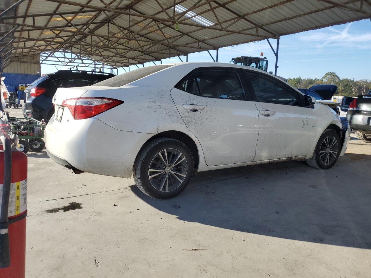 2016 Toyota Corolla VIN 2T1BURHE8GC710989 Copart auction photo, front end / minor dent/scratches damage thumbnail 3