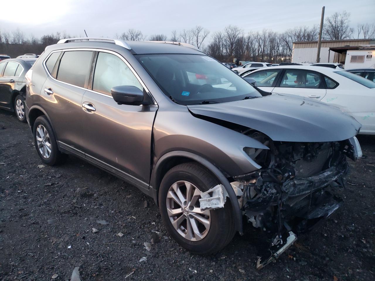 2016 Nissan Rogue VIN KNMAT2MV9GP678714 Copart auction photo, front end / minor dent/scratches damage thumbnail 4