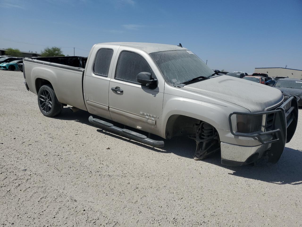 2007 GMC Sierra VIN 1GTEC19037E554474 Copart auction photo, undercarriage damage thumbnail 4