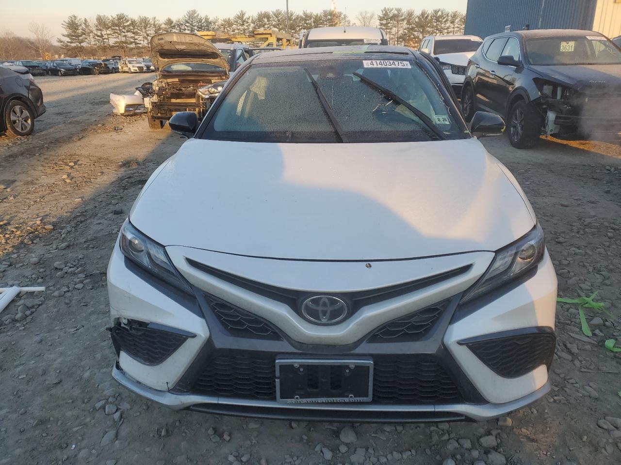 2021 Toyota Camry VIN 4T1K61AK9MU490543 Copart auction photo, side / rear end damage thumbnail 5