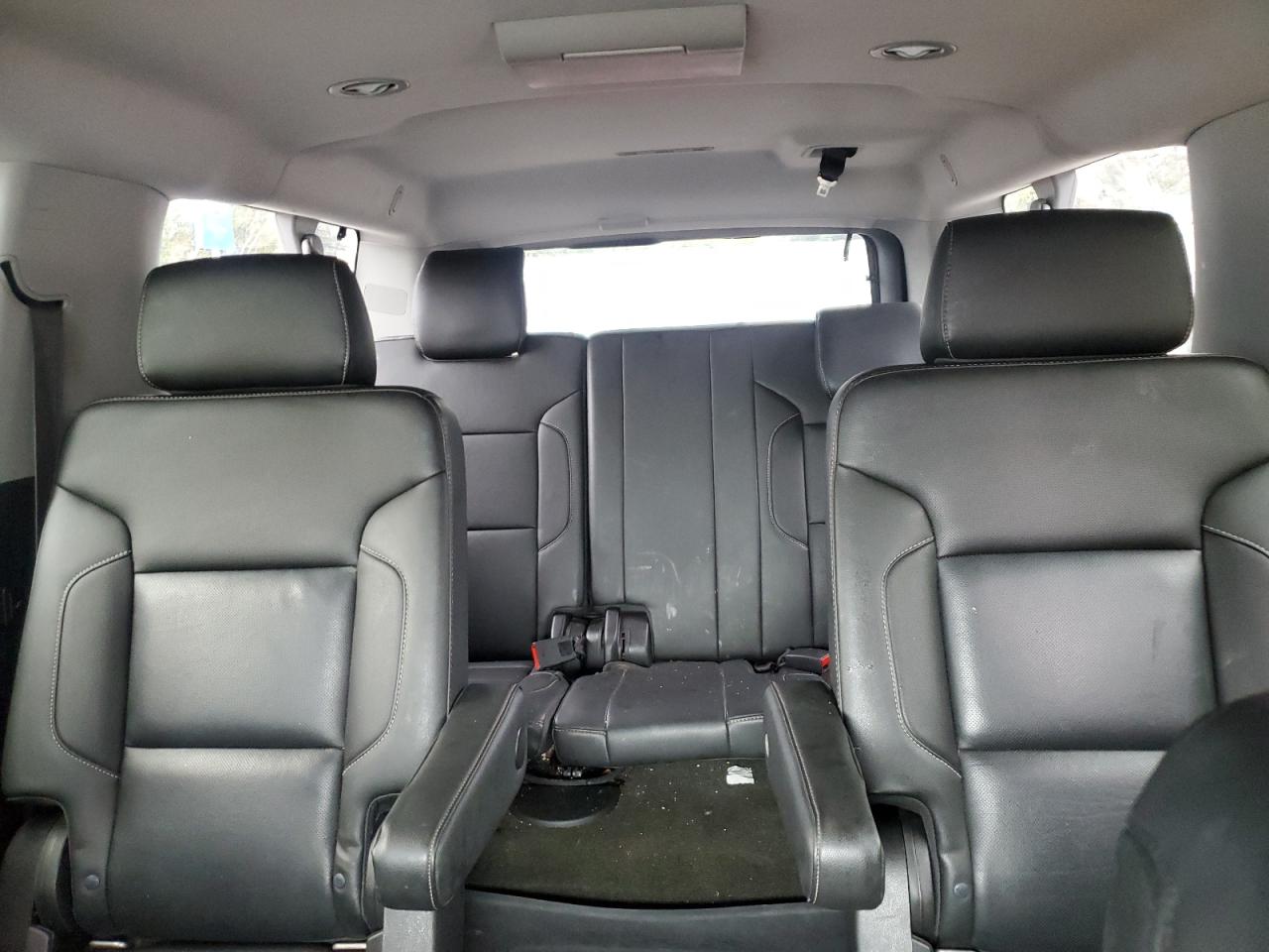 2018 Chevrolet Suburban VIN 1GNSKJKC4JR215028 Copart auction photo, front end damage thumbnail 10