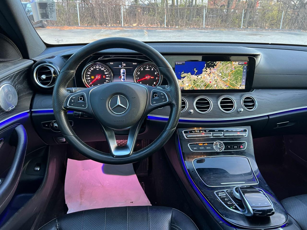 2017 Mercedes-Benz E-klasse VIN WDDZF4KB9HA094337 Copart auction photo, minor dent/scratches / normal wear damage thumbnail 9