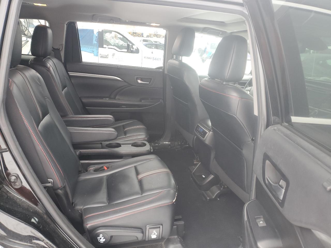 2019 Toyota Highlander VIN 5TDJZRFH7KS628231 Copart auction photo, front end damage thumbnail 11