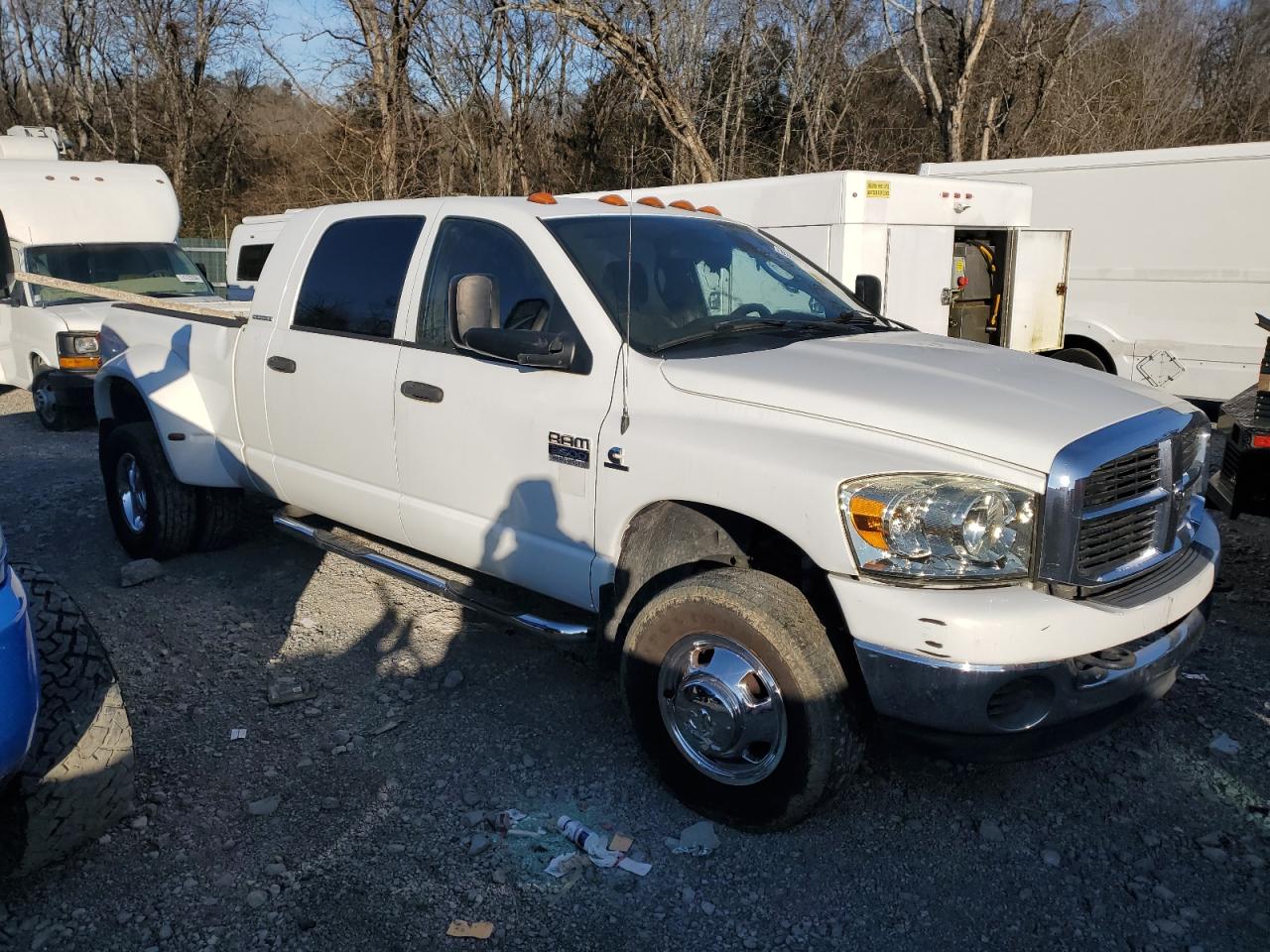 2007 Dodge RAM VIN 3D7MX49C17G732585 Copart auction photo, burn - interior damage thumbnail 4