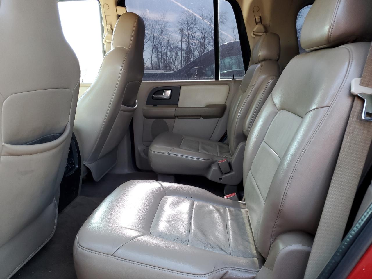 2004 Ford Expedition VIN 1FMFU18L54LB22209 Copart auction photo, side / front end damage thumbnail 11