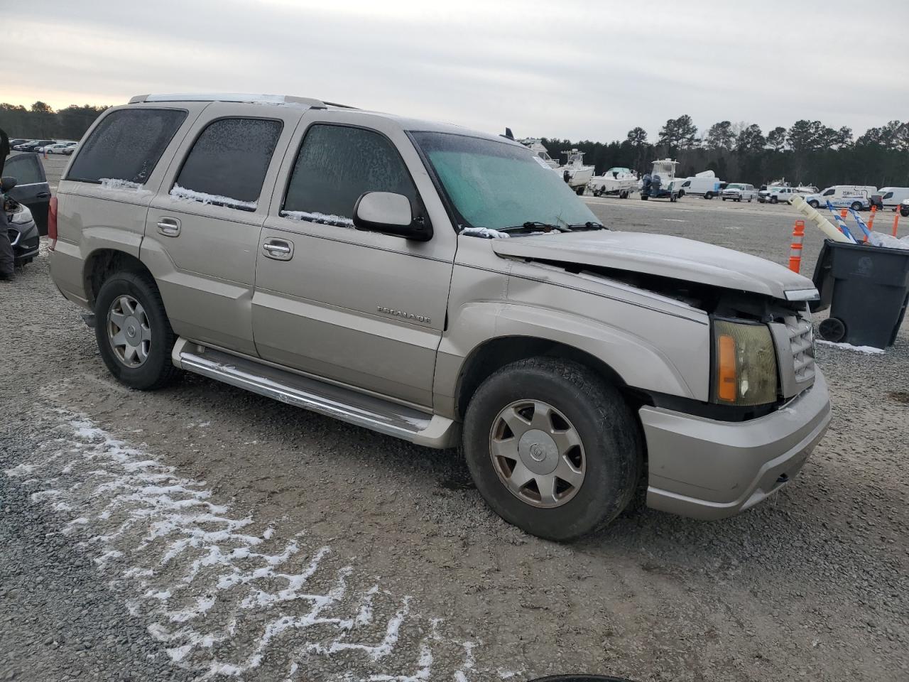 2006 Cadillac Escalade VIN 1GYEC63N76R107052 Copart auction photo, front end damage thumbnail 4