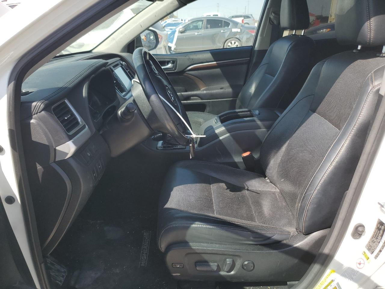 2016 Toyota Highlander VIN 5TDYKRFH6GS186553 Copart auction photo, side damage thumbnail 7