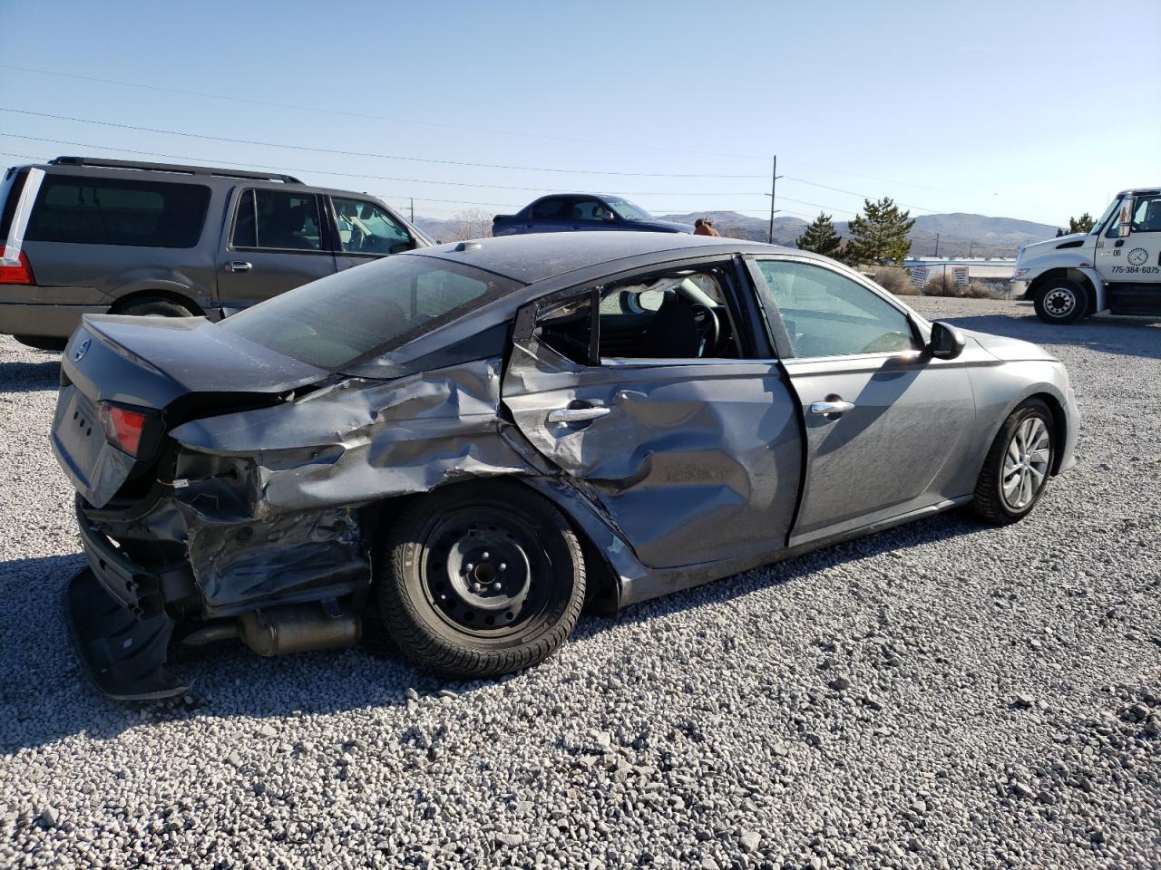 2019 Nissan Altima VIN 1N4BL4BV1KC225969 Copart auction photo, rear end / undercarriage damage thumbnail 3