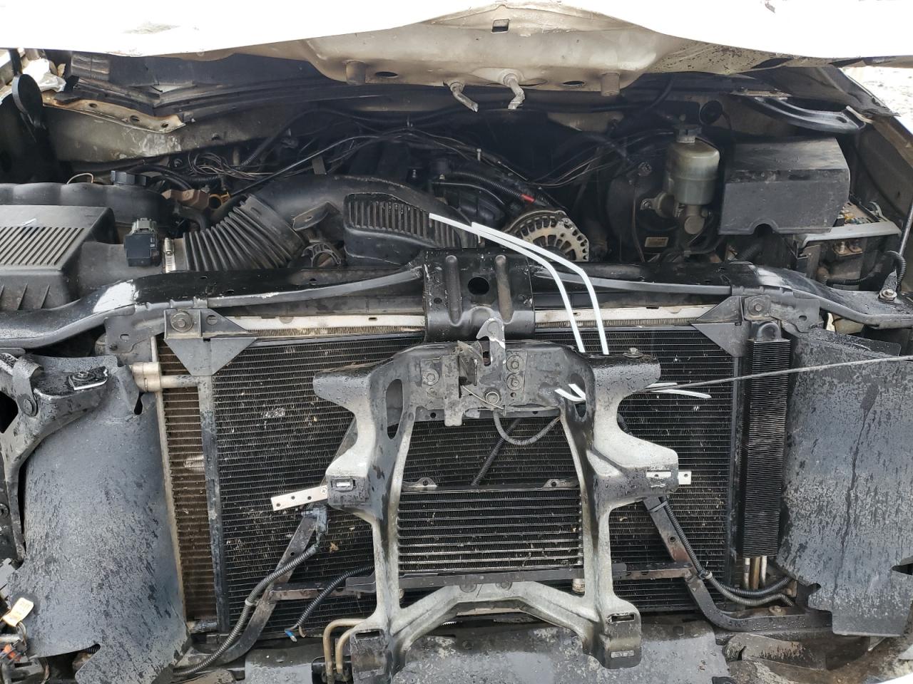 2011 Chevrolet Silverado VIN 3GCPCTE04BG236326 Copart auction photo, all over damage thumbnail 12