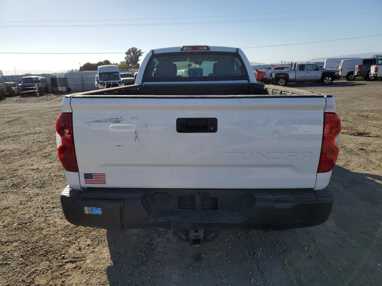 2018 Toyota Tundra VIN 5TFTY5F1XJX009834 Copart auction photo, front end / side damage thumbnail 6