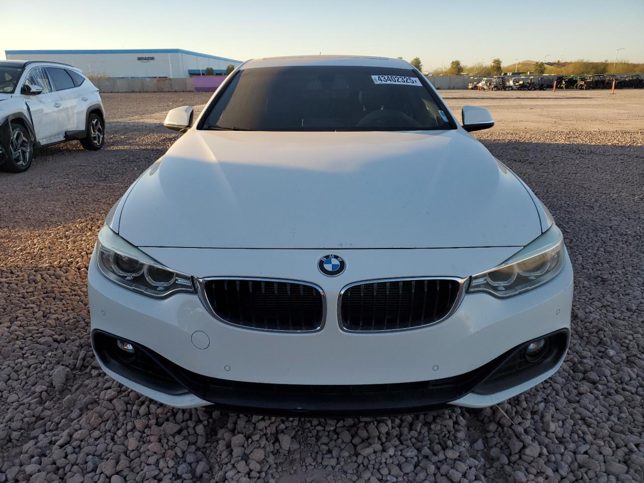 2016 BMW 4er VIN WBA4A9C53GG505247 Copart auction photo, vandalism damage thumbnail 5