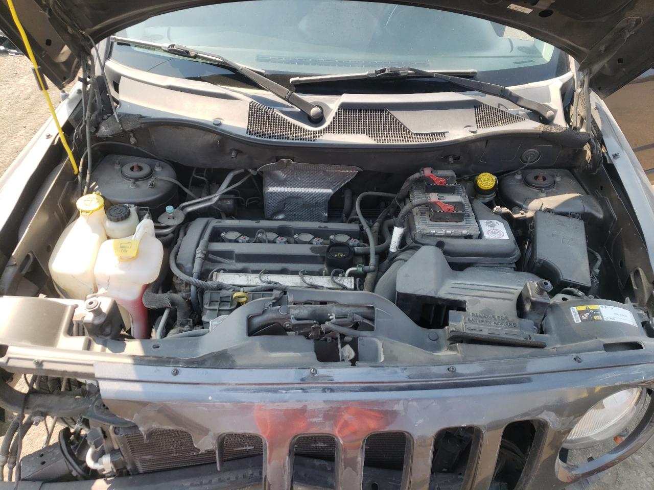2014 Jeep Liberty (Patriot) VIN 1C4NJPBAXED779537 Copart auction photo, front end / side damage thumbnail 11