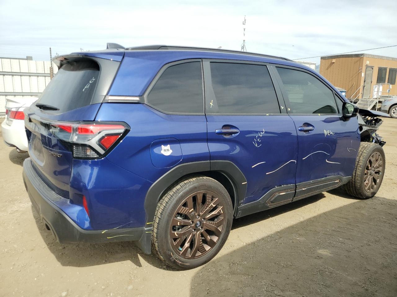 2025 Subaru Forester VIN JF2SLDHC0SH418800 Copart auction photo, front end / side damage thumbnail 3