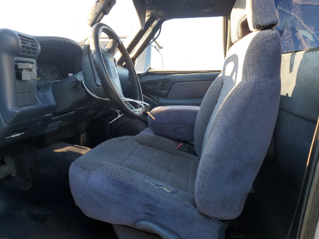 1996 Chevrolet S-10 Pickup VIN 1GCCS14XXTK185865 Copart auction photo, rollover damage thumbnail 7