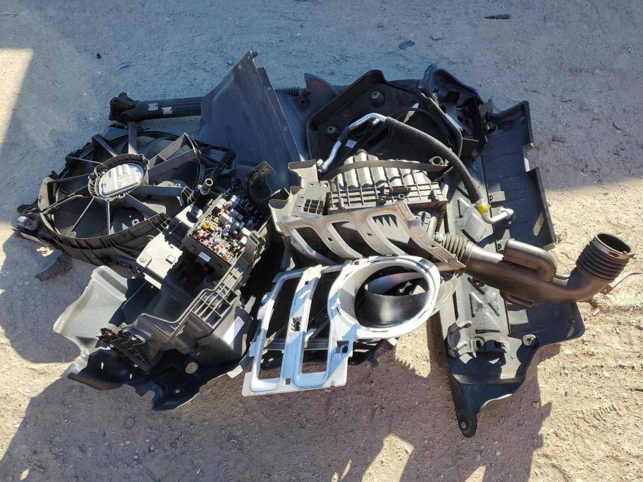 2020 Jeep Wrangler VIN 1C4HJXEN4LW152779 Copart auction photo, partial repair damage thumbnail 12