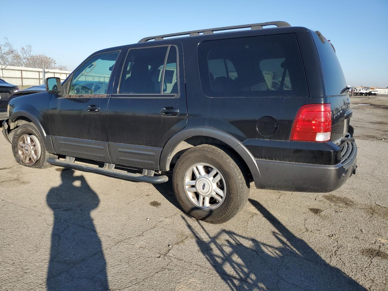 2006 Ford Expedition VIN 1FMFU16566LA90992 Copart auction photo, front end damage thumbnail 2