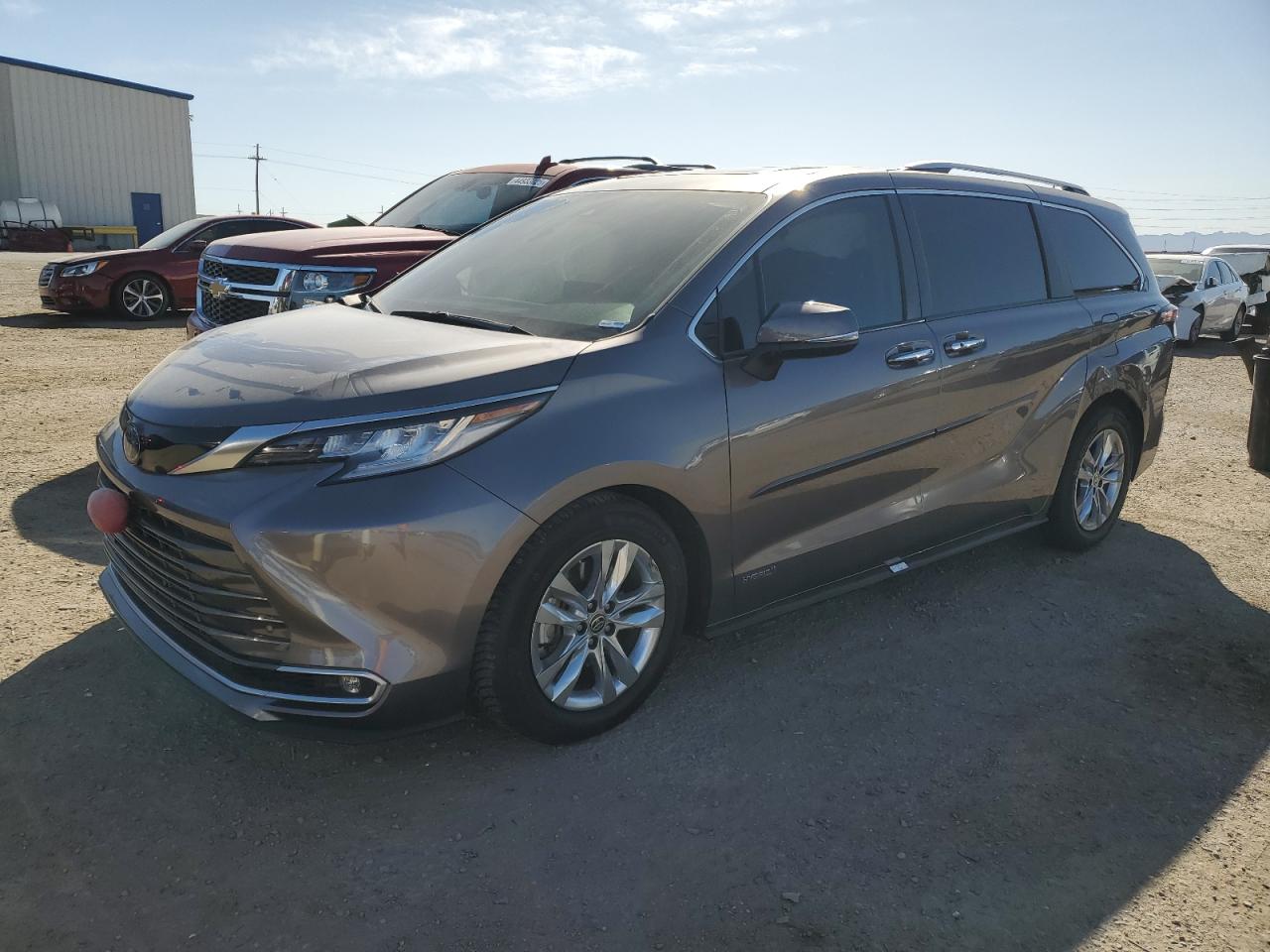 2021 Toyota Sienna VIN 5TDZRKEC0MS067714