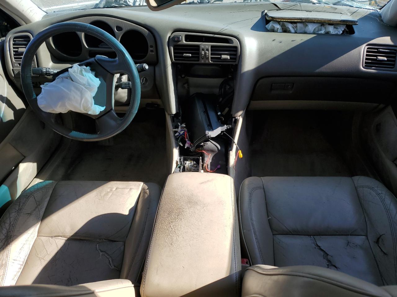 1999 Lexus GS 300 VIN JT8BD68S5X0052674 Copart auction photo, side / front end damage thumbnail 8