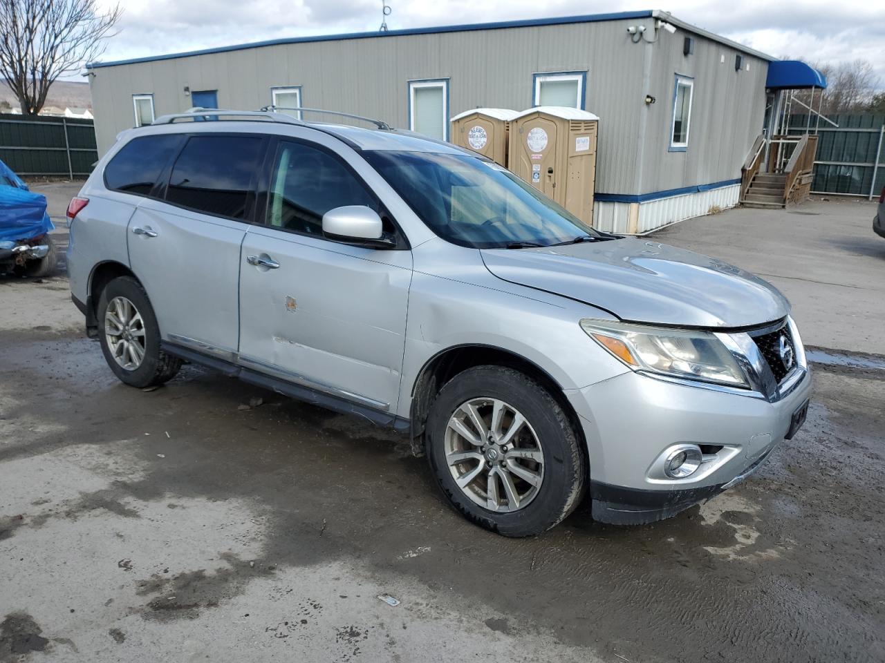 2013 Nissan Pathfinder VIN 5N1AR2MM3DC613992 Copart auction photo, side / front end damage thumbnail 4