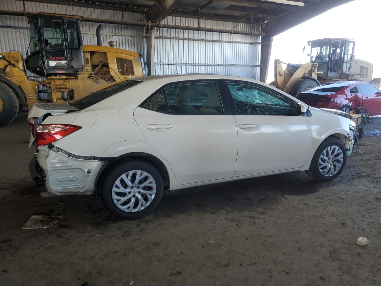 2018 Toyota Corolla VIN 5YFBURHE0JP758025 Copart auction photo, front end / rear end damage thumbnail 3