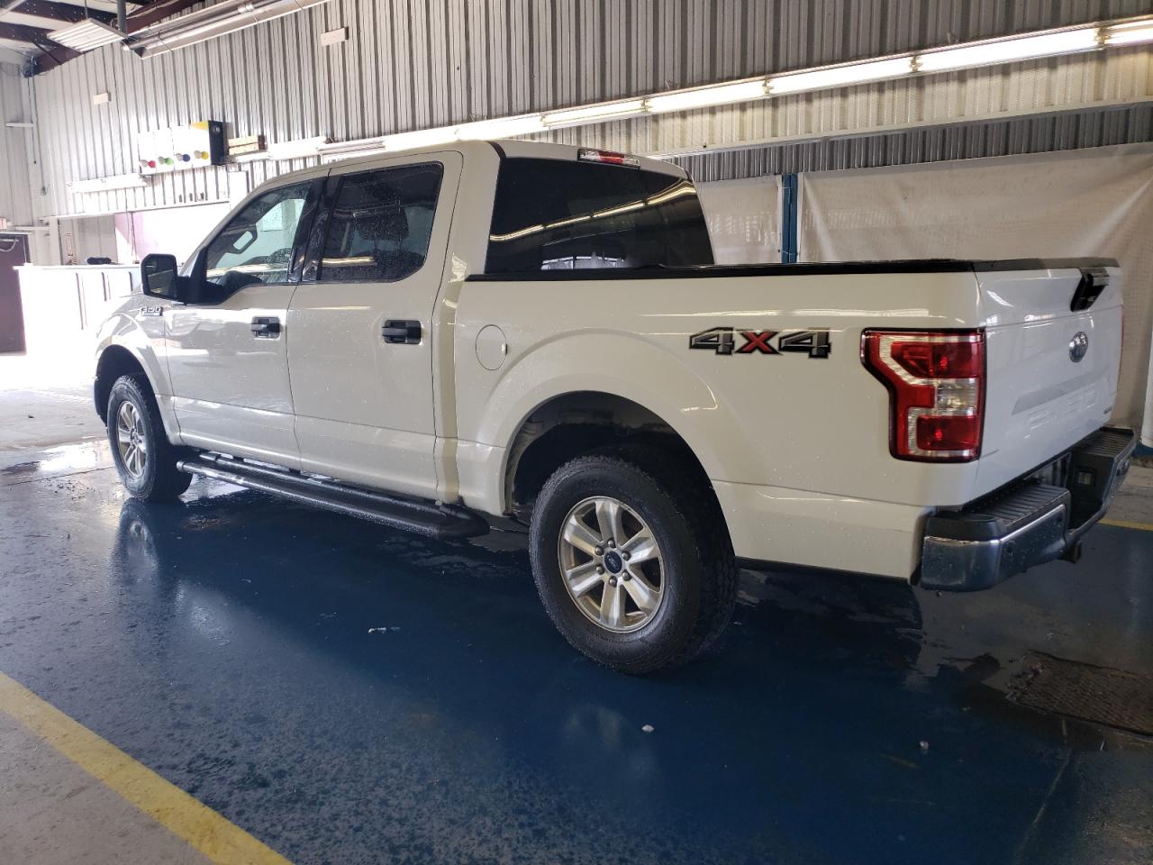 2018 Ford F-150 VIN 1FTEW1EP0JFD26251 Copart auction photo, minor dent/scratches damage thumbnail 2
