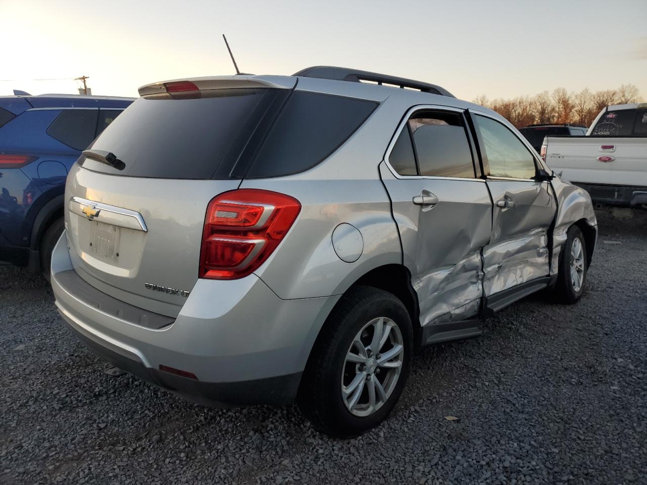 2016 Chevrolet Equinox VIN 2GNFLFEK9G6350167 Copart auction photo, front end / side damage thumbnail 3