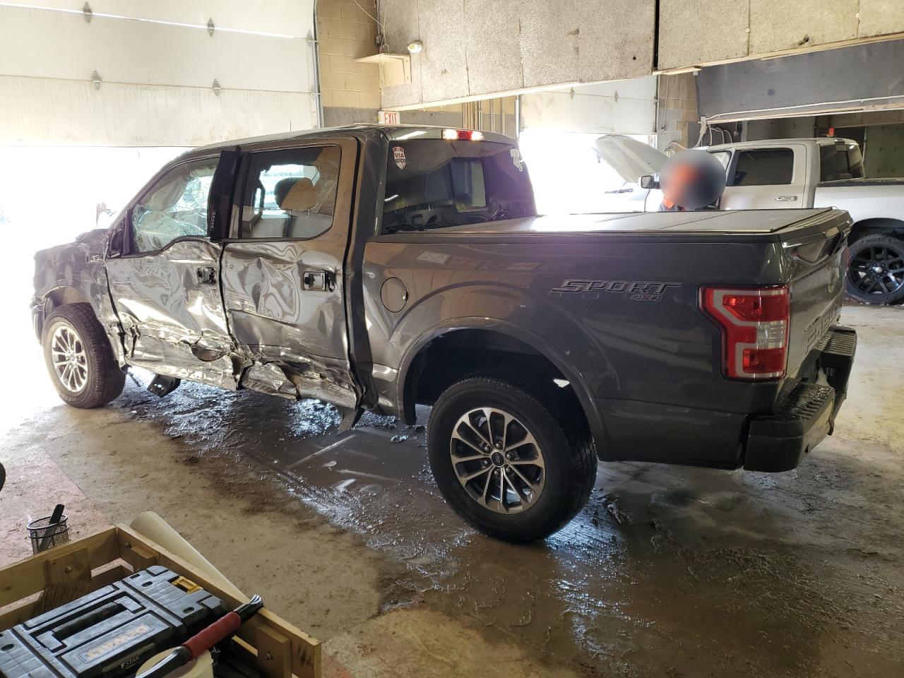 2018 Ford F-150 VIN 1FTEW1EPXJFC26464 Copart auction photo, side / front end damage thumbnail 2