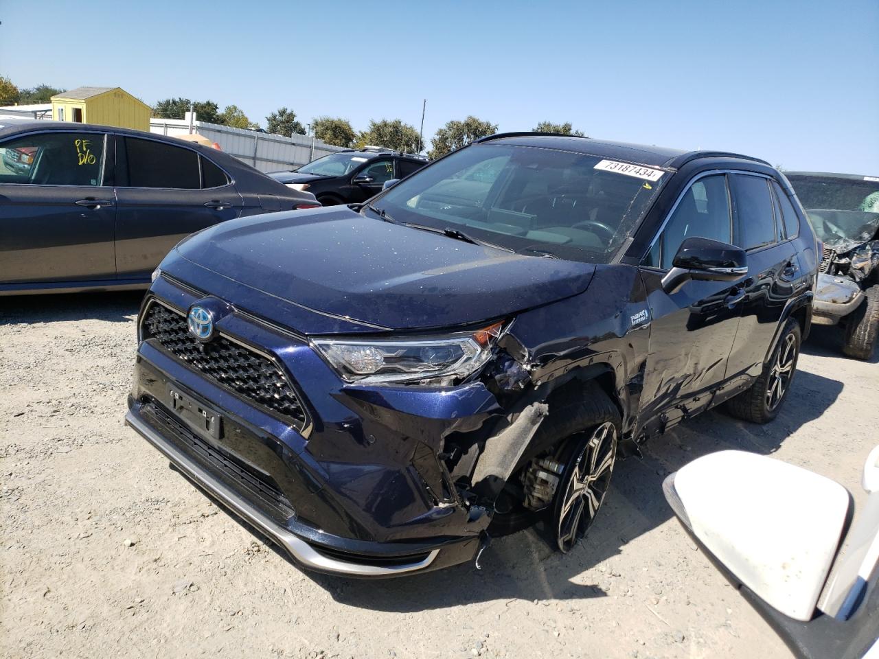 2021 Toyota RAV 4 VIN JTMFB3FV7MD004621