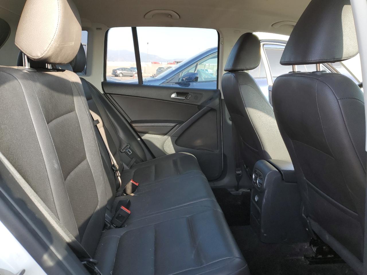 2017 Volkswagen Tiguan VIN WVGAV7AX9HK006434 Copart auction photo, mechanical / minor dent/scratches damage thumbnail 11