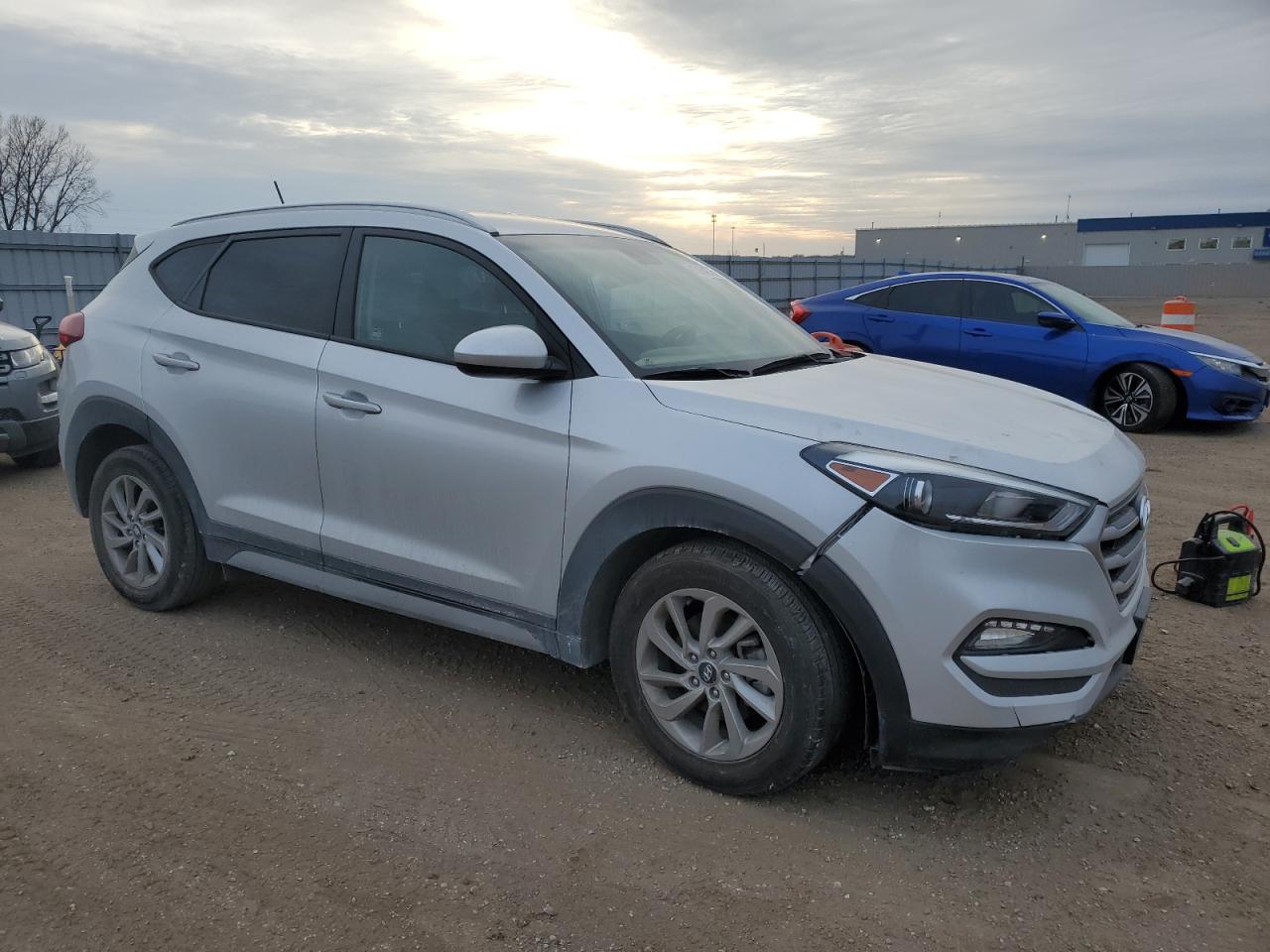 2017 Hyundai Tucson VIN KM8J3CA45HU484195 Copart auction photo, front end / hail damage thumbnail 4